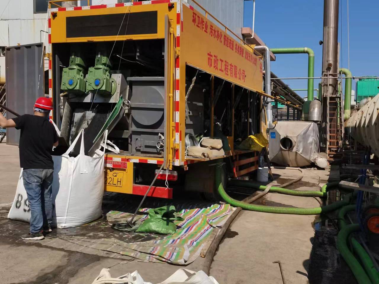 衢江淤泥压干处理